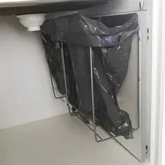 Udtræk med 2 affaldsstativer